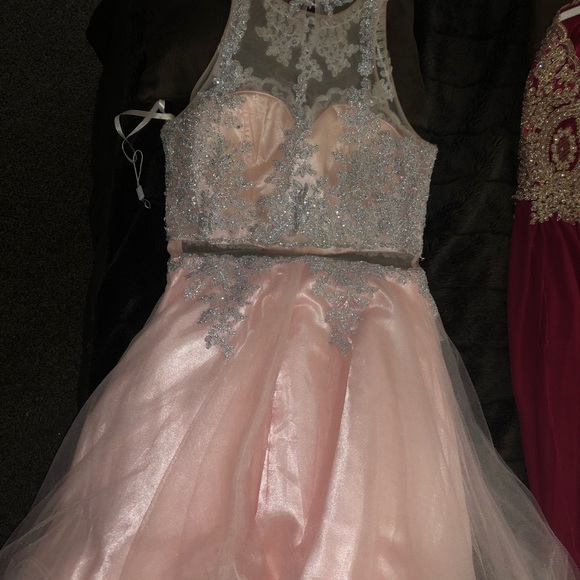 Party Dresses - Picture 3 of 6